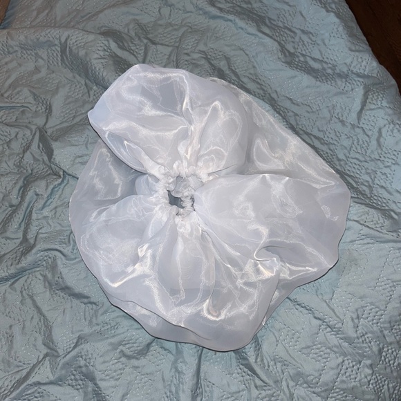 Bridal detachable puff sleeves - Picture 3 of 4